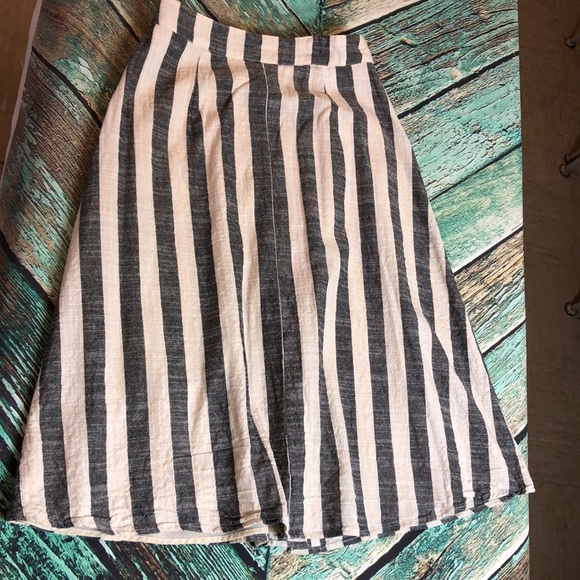 C8 - Mod Ref Midi Skirt - Small - Picture 6 of 6